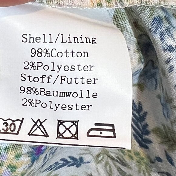 Scarlet Darkness Floral Dress Small German Dirndl Bavarian Oktoberfest - Picture 10 of 12